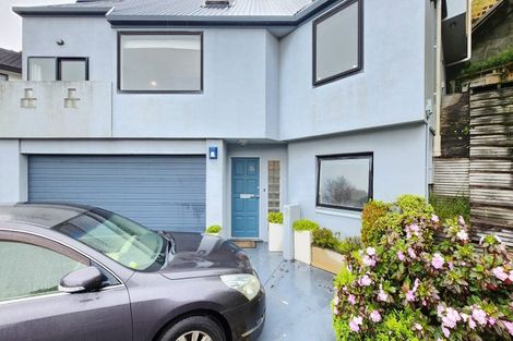 Photo of property in 8a Countess Close, Maupuia, Wellington, 6022