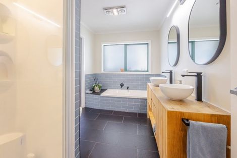 Photo of property in 7 Gregory Grove, Clive, 4102