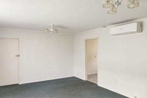 Photo of property in 1/95 Whites Line East, Waiwhetu, Lower Hutt, 5010