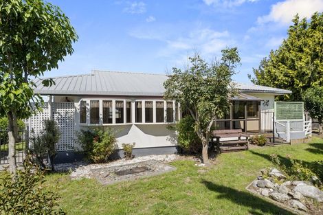 Photo of property in 16 Gilbert Street, Amberley, 7410