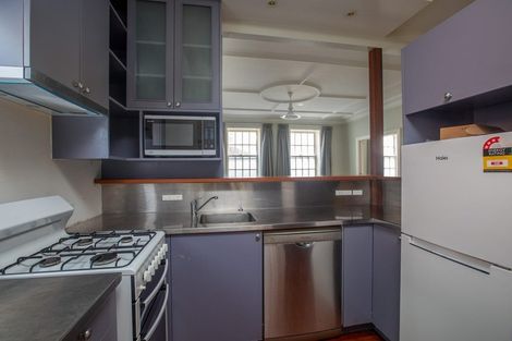 Photo of property in 2/17 Oriental Terrace, Oriental Bay, Wellington, 6011