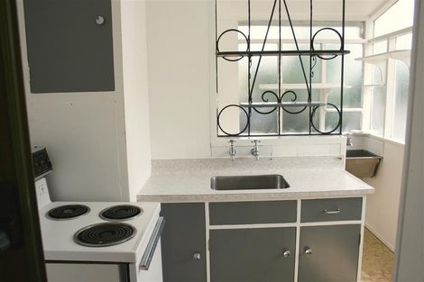 Photo of property in 3/12a Wood Street, Wallaceville, Upper Hutt, 5018