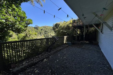 Photo of property in 54 Moana Road, Kelburn, Wellington, 6012