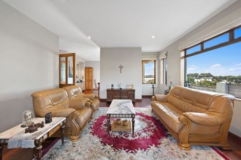 Photo of property in 2/22 Falstaff Place, Half Moon Bay, Auckland, 2012