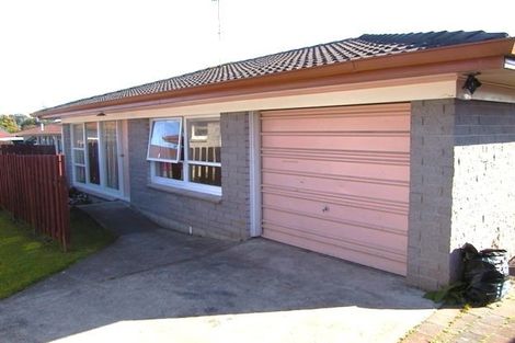 Photo of property in 2/25 Wellington Street, Papakura, 2110