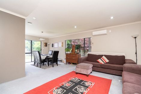 Photo of property in 2 Drake Place, Fairview Downs, Hamilton, 3214