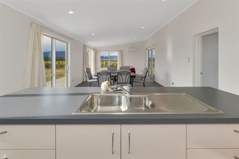 Photo of property in 25 Watsons Reserve Road, View Hill, Oxford, 7495