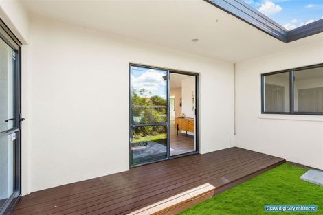 Photo of property in 9/17 Neta Grove, Henderson, Auckland, 0612