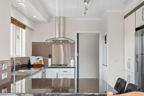 Photo of property in 401 Otumoetai Road, Otumoetai, Tauranga, 3110