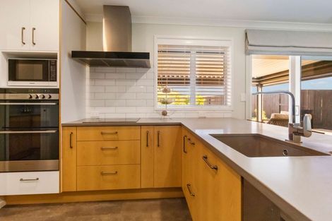 Photo of property in 107 Awataha Crescent, Pyes Pa, Tauranga, 3110