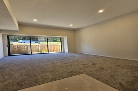 Photo of property in 1/11 Seymour Road, Sunnyvale, Auckland, 0612