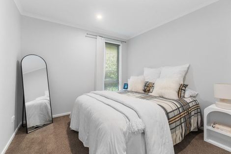Photo of property in 9 Maple Lane, Huapai, Kumeu, 0810