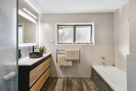 Photo of property in 44 Claude Road, Hillpark, Auckland, 2102