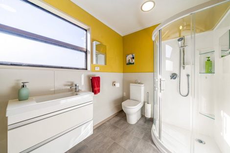 Photo of property in 119 Paekakariki Hill Road, Pauatahanui, Porirua, 5381