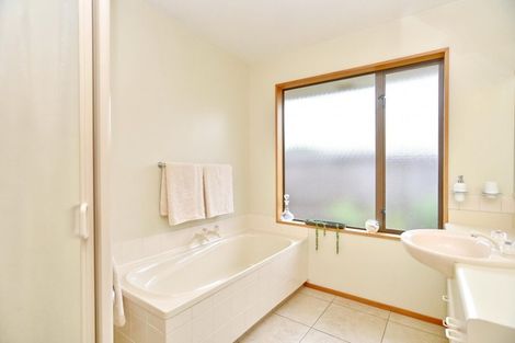 Photo of property in 2/2 Kintyre Drive, Broomfield, Christchurch, 8042