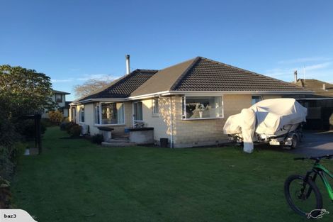 Photo of property in 19 Kinnaird Place, Hillmorton, Christchurch, 8025
