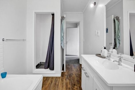 Photo of property in 17 Konini Street, Inglewood, 4330