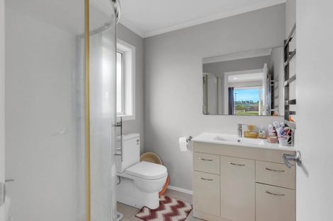 Photo of property in 17 Teatree Close, Huntington, Hamilton, 3210