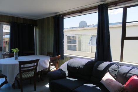 Photo of property in 35 Bay Street, Petone, Lower Hutt, 5012