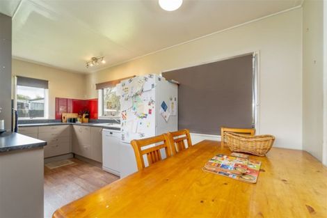 Photo of property in 8b Kupe Drive, Carterton, 5713