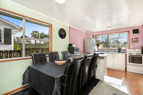 Photo of property in 7 Solo Place, Manurewa, Auckland, 2102