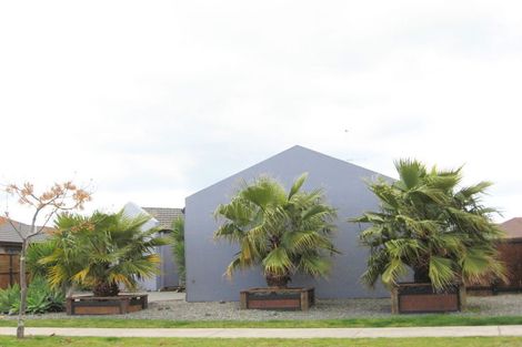 Photo of property in 38 Kahira Crescent, Papamoa Beach, Papamoa, 3118