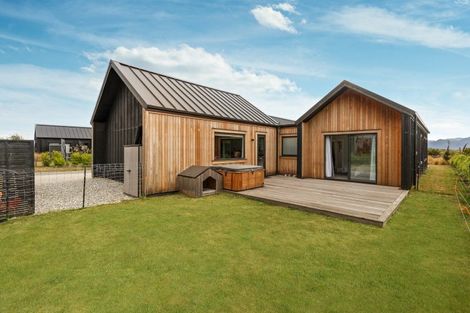 Photo of property in 19 Glenfiddich Road, Jacks Point, Queenstown, 9371