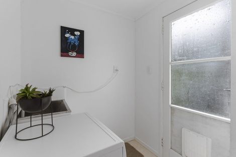 Photo of property in 4/36a Sunnynook Road, Sunnynook, Auckland, 0620