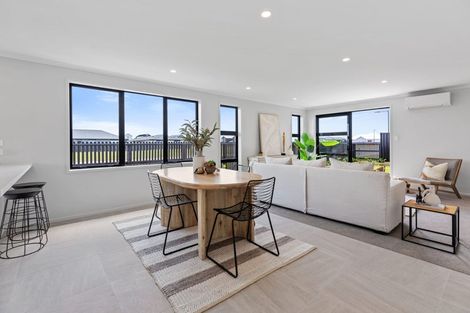 Photo of property in 65 Empire Crescent, Papamoa, 3118