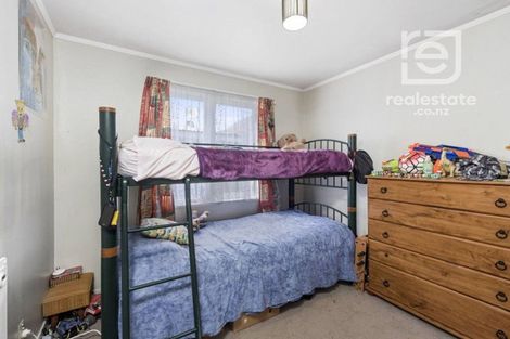 Photo of property in 15 Dalesford Street, Silverdale, Hamilton, 3216
