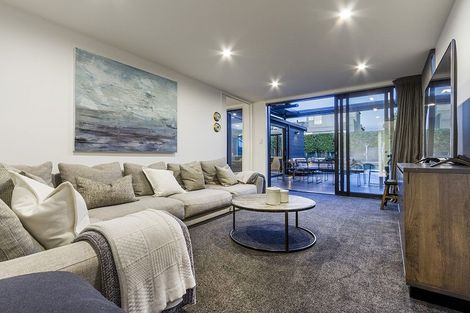 Photo of property in 41 Milford Road, Milford, Auckland, 0620