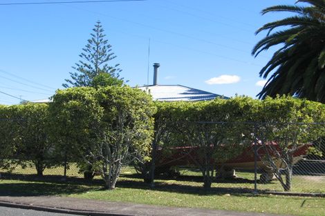 Photo of property in 34 Cobham Crescent, Kelston, Auckland, 0602