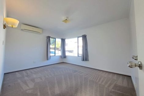 Photo of property in 146 Lynn Road, Bayview, Auckland, 0629