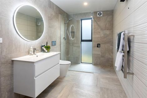 Photo of property in 7 Wood Lane, Fendalton, Christchurch, 8014