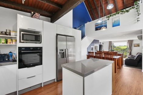 Photo of property in 10 Lochinvar Place, Hairini, Tauranga, 3112