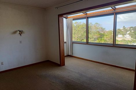 Photo of property in 67b Harbour View Road, Northland, Wellington, 6012