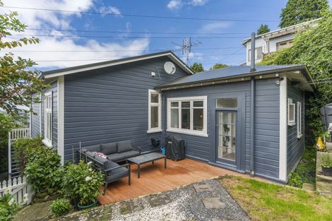 Photo of property in 24 Bridge Street, Clyde Hill, Dunedin, 9011