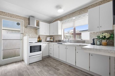 Photo of property in 1/58 Great South Road, Papakura, 2110