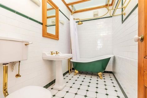 Photo of property in 128 Tinakori Road, Thorndon, Wellington, 6011