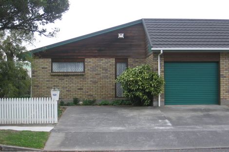 Photo of property in 1/3 Durham Crescent, Fairfield, Lower Hutt, 5011