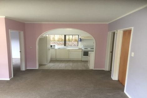 Photo of property in 2/3 Charmaine Road, Torbay, Auckland, 0630