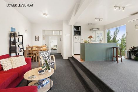 Photo of property in 32 Newport Terrace, Seatoun, Wellington, 6022