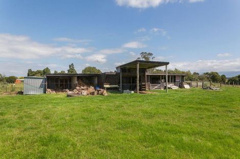Photo of property in 53 Tipapakuku Road, Dannevirke, 4930