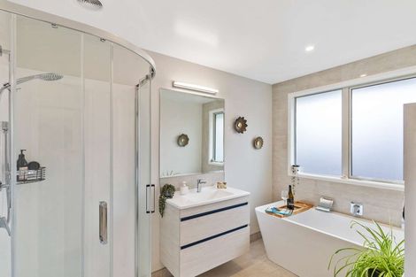 Photo of property in 414a Bower Avenue, Parklands, Christchurch, 8083