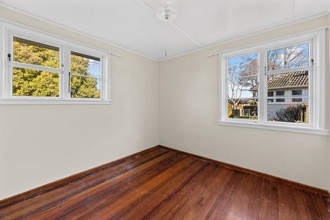 Photo of property in 8 Hooker Avenue, Bryndwr, Christchurch, 8053