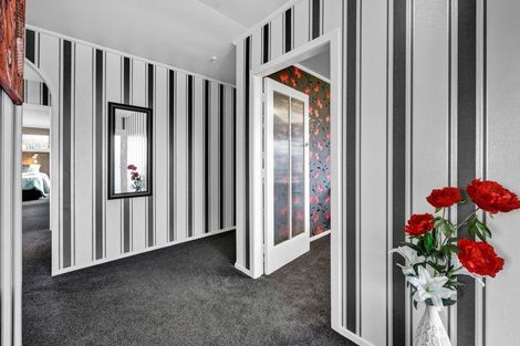 Photo of property in 15 Ariel Street, Stratford, 4332