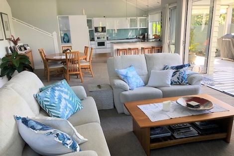 Photo of property in 7 Ian Place, Waihi Beach, 3611