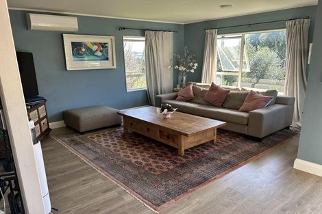 Photo of property in 52 Amorino Drive, Red Beach, 0932