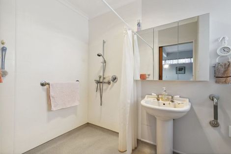 Photo of property in 8 Halswater Drive, Churton Park, Wellington, 6037