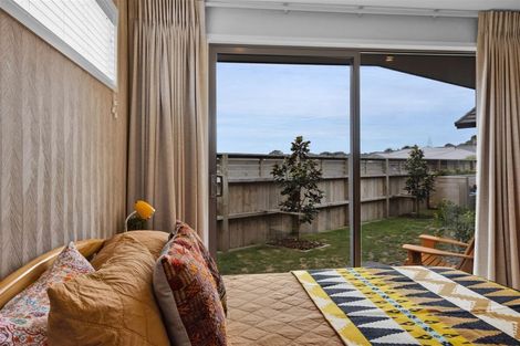 Photo of property in 5 Ashwood Lane, Bell Block, New Plymouth, 4312